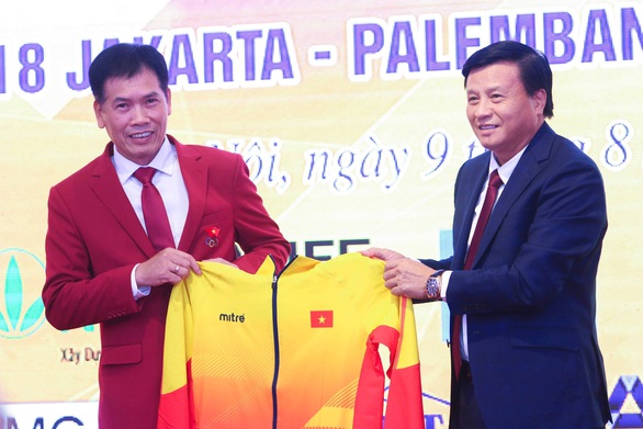 Ông Lê Văn Thành đắc cử phó chủ tịch tài chính VFF - Ảnh 1. Ông Lê Văn Thành đắc cử phó chủ tịch tài chính VFF - Ảnh 1.