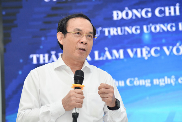 Bí thư Nguyễn Văn Nên: Muốn mời gọi đầu tư mới phải đối xử thật tốt với nhà đầu tư hiện tại - Ảnh 1.