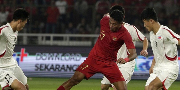 Điểm tin thể thao sáng 25-11: Lần thứ 2 bị đuổi vì vô kỷ luật, sao U19 Indonesia hối lỗi - Ảnh 1. Điểm tin thể thao sáng 25-11: Lần thứ 2 bị đuổi vì vô kỷ luật, sao U19 Indonesia hối lỗi - Ảnh 1.