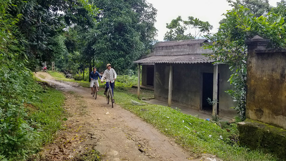 Những ngôi nhà ma ở Mường Nọc - Ảnh 1.