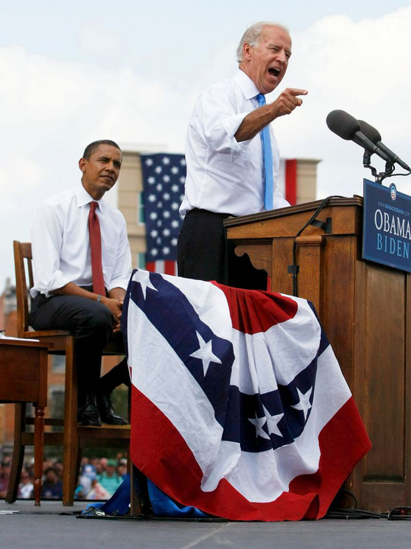 See photos of Trump - Biden from young to confrontation in the political arena - Photo 11.