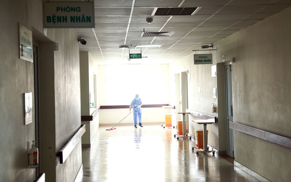 Thêm 10 ca mắc COVID-19 mới, Việt Nam 1.202 bệnh nhân từ đầu mùa dịch - Ảnh 1.
