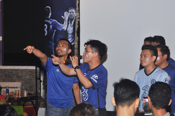 CĐV Chelsea tại Việt Nam: Hy vọng HLV Frank Lampard sẽ gắn bó lâu dài - Ảnh 3. CĐV Chelsea tại Việt Nam: Hy vọng HLV Frank Lampard sẽ gắn bó lâu dài - Ảnh 3.