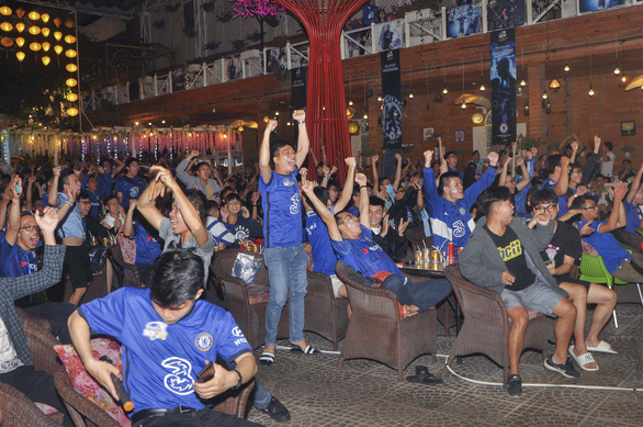 CĐV Chelsea tại Việt Nam: Hy vọng HLV Frank Lampard sẽ gắn bó lâu dài - Ảnh 7. CĐV Chelsea tại Việt Nam: Hy vọng HLV Frank Lampard sẽ gắn bó lâu dài - Ảnh 7.