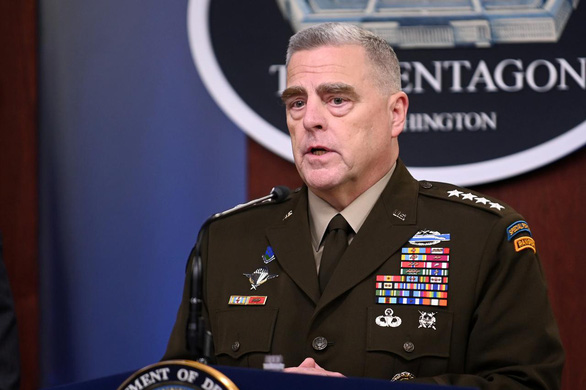 Tướng Mỹ dập tin đồn quân đội ‘hộ tống’ ông Trump ra khỏi Nhà trắng nếu ông Trump thua - Ảnh 1.