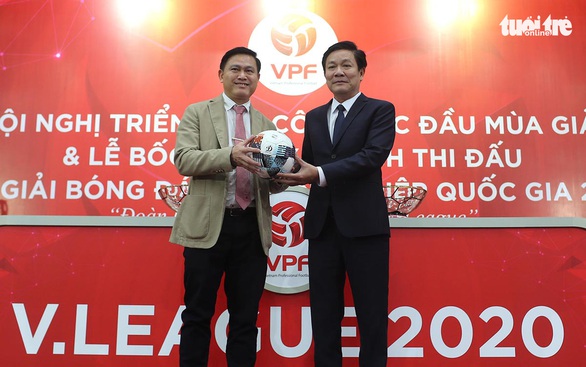 Trước thềm hai đại hội của bóng đá Việt Nam: VPF lặng hơn VFF - Ảnh 1. Trước thềm hai đại hội của bóng đá Việt Nam: VPF lặng hơn VFF - Ảnh 1.