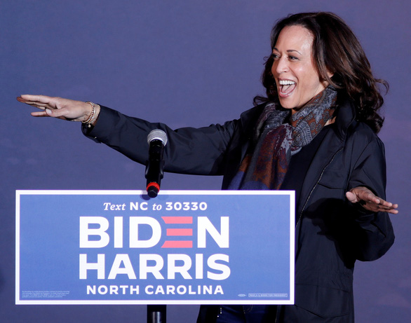 Báo chí Mỹ gọi Phó tổng thống Kamala Harris là Người phá vỡ rào cản - Ảnh 1.