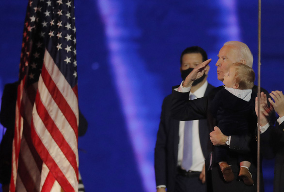 trump-biden-chuyen-giao-quyen-luc-1604822098003683805506.jpg