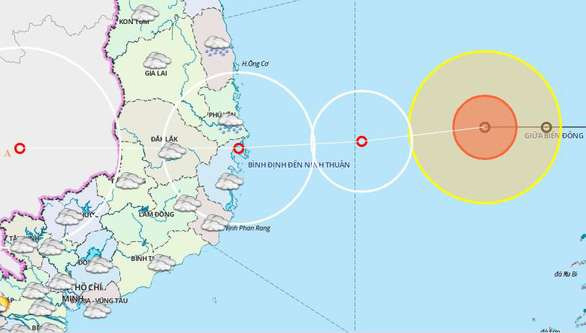 Bão cách Bình Định - Ninh Thuận 360km, gió giật cấp 10 - Ảnh 1.