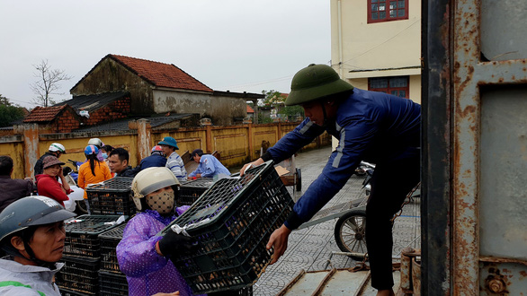 Trao sinh kế cho người dân vùng lũ Quảng Bình - Ảnh 5. Trao sinh kế cho người dân vùng lũ Quảng Bình - Ảnh 5.
