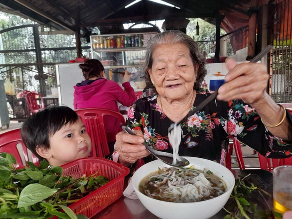 Công bố các bài viết đạt giải viết và ảnh Phở trong tôi nhân Ngày của Phở - Ảnh 1.