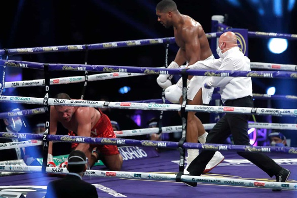 Knock-out Pulev sau 9 hiệp, Anthony Joshua hướng đến trận thống nhất đai với Tyson Fury - Ảnh 1. Knock-out Pulev sau 9 hiệp, Anthony Joshua hướng đến trận thống nhất đai với Tyson Fury - Ảnh 1.