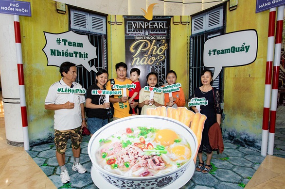 Vinpearl khoe món ăn quốc dân trong Lễ hội phở năm châu - Ảnh 11. Vinpearl khoe món ăn quốc dân trong Lễ hội phở năm châu - Ảnh 11.