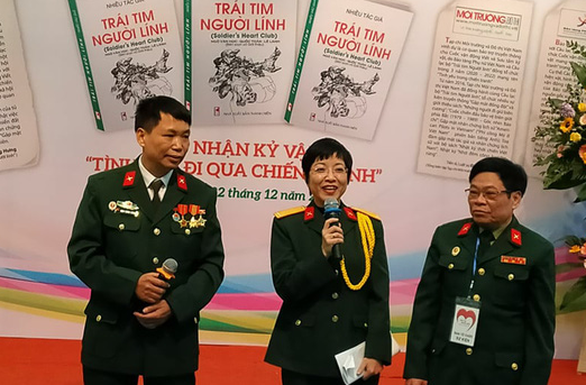 Dưới lần áo quân phục là trái tim người lính - Ảnh 1. Dưới lần áo quân phục là trái tim người lính - Ảnh 1.
