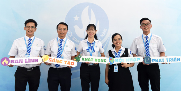 Chị Phan Thị Thanh Phương tái đắc cử chủ tịch Hội Sinh viên VN TP.HCM - Ảnh 1.