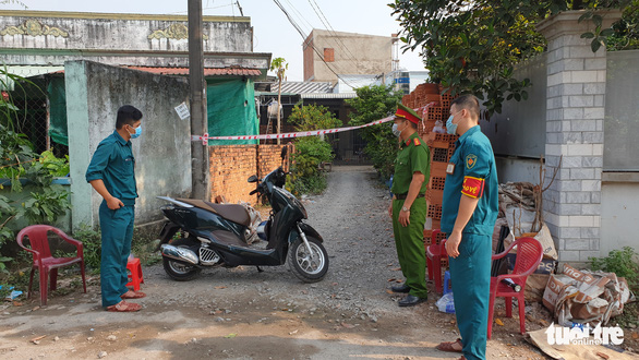 Three women entered the country: 2 were negative, Ho Chi Minh City actively tracked the other - Photo 1.