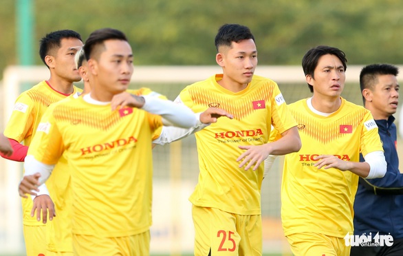 Tiền vệ Hai Long gặp chấn thương, chia tay tuyển Việt Nam - Ảnh 1. Tiền vệ Hai Long gặp chấn thương, chia tay tuyển Việt Nam - Ảnh 1.