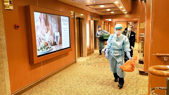 Cuộc sống bên trong tàu Diamond Princess bị cách ly - Ảnh 6. Cuộc sống bên trong tàu Diamond Princess bị cách ly - Ảnh 6.