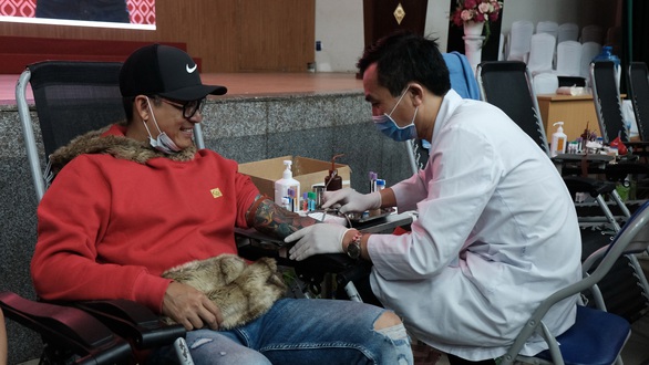 Bảo vệ người hiến máu trong mùa dịch - Ảnh 1. Bảo vệ người hiến máu trong mùa dịch - Ảnh 1.