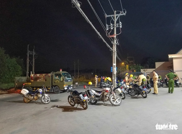 Tuấn ‘khỉ’ bị tiêu diệt, cảnh sát thâu đêm phong tỏa hiện trường - Ảnh 4. Tuấn ‘khỉ’ bị tiêu diệt, cảnh sát thâu đêm phong tỏa hiện trường - Ảnh 4.