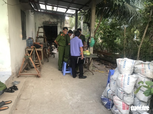 Mâu thuẫn việc bẫy mèo, dùng dao đâm chết hàng xóm - Ảnh 1. Mâu thuẫn việc bẫy mèo, dùng dao đâm chết hàng xóm - Ảnh 1.