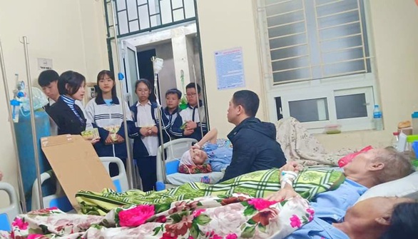 Yêu thương trao đi - Ảnh 1. Yêu thương trao đi - Ảnh 1.