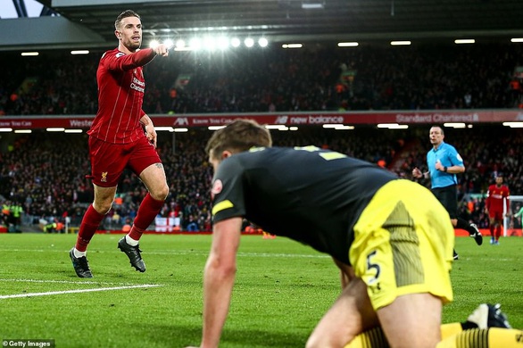 Đè bẹp Southampton, Liverpool bỏ xa Man City 22 điểm - Ảnh 2. Đè bẹp Southampton, Liverpool bỏ xa Man City 22 điểm - Ảnh 2.