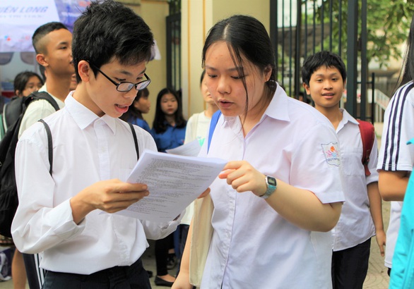 Hà Nội thi tuyển lớp 10 đầu tháng 6-2020 - Ảnh 1. Hà Nội thi tuyển lớp 10 đầu tháng 6-2020 - Ảnh 1.