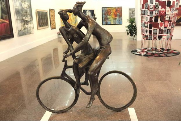 Hà Nội không có địa điểm đủ điều kiện tổ chức triển lãm mỹ thuật toàn quốc - Ảnh 1. Hà Nội không có địa điểm đủ điều kiện tổ chức triển lãm mỹ thuật toàn quốc - Ảnh 1.