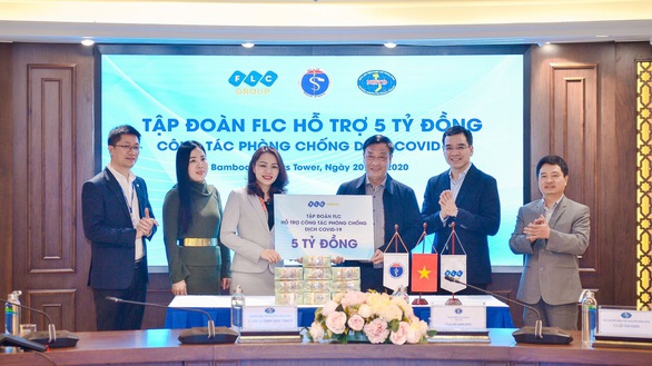 Tập đoàn FLC trao 5 tỉ đồng hỗ trợ công tác phòng chống dịch bệnh COVID-19 của Bộ Y tế - Ảnh 1. Tập đoàn FLC trao 5 tỉ đồng hỗ trợ công tác phòng chống dịch bệnh COVID-19 của Bộ Y tế - Ảnh 1.