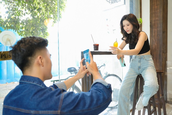 Galaxy A71 phù hợp với giới trẻ như thế nào? - Ảnh 2. Galaxy A71 phù hợp với giới trẻ như thế nào? - Ảnh 2.