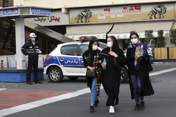 Iran tăng vọt ca nhiễm mới lẫn người chết vì COVID-19 - Ảnh 1. Iran tăng vọt ca nhiễm mới lẫn người chết vì COVID-19 - Ảnh 1.
