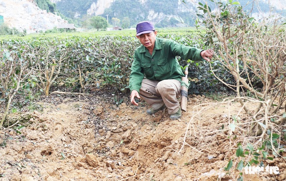 Mỏ đá nổ mìn làm đá ‘bay’ vào nhà dân là ‘sự cố ngoài dự kiến’ - Ảnh 1. Mỏ đá nổ mìn làm đá ‘bay’ vào nhà dân là ‘sự cố ngoài dự kiến’ - Ảnh 1.