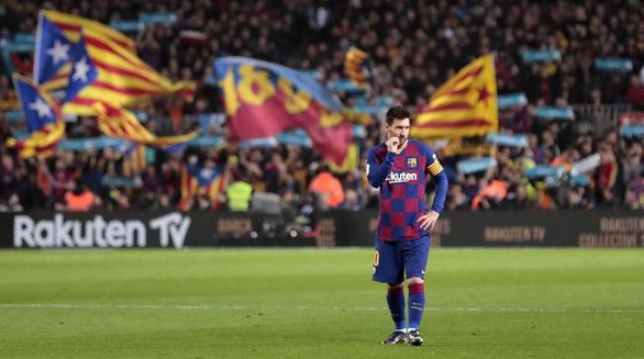 Chủ tịch Barca ra tay, Messi và Abidal hòa giải - Ảnh 1. Chủ tịch Barca ra tay, Messi và Abidal hòa giải - Ảnh 1.