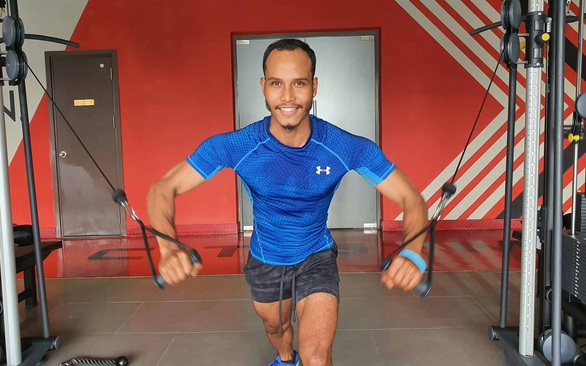 Đi tìm bụng 6 múi - Kỳ 4: Thành hot boy với gym - Ảnh 4. Đi tìm bụng 6 múi - Kỳ 4: Thành hot boy với gym - Ảnh 4.