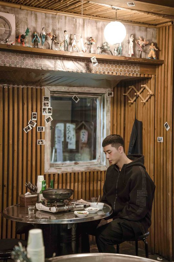 Park Seo Joon tái xuất màn ảnh với vai cựu tù nhân trong Itaewon Class