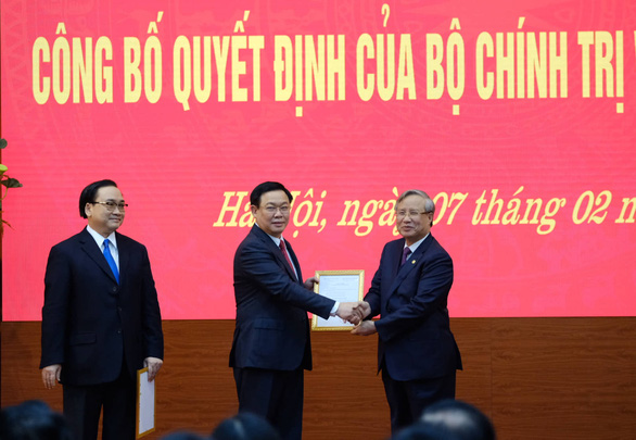Tân bí thư Thành ủy Hà Nội Vương Đình Huệ: Vinh dự lớn, trách nhiệm nặng nề - Ảnh 2. Tân bí thư Thành ủy Hà Nội Vương Đình Huệ: Vinh dự lớn, trách nhiệm nặng nề - Ảnh 2.