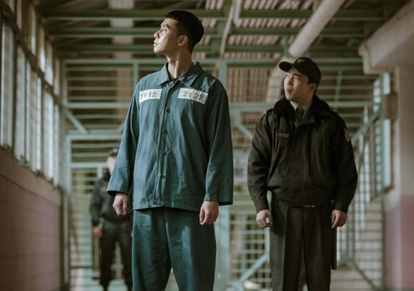 Park Seo Joon tái xuất màn ảnh với vai cựu tù nhân trong Itaewon Class