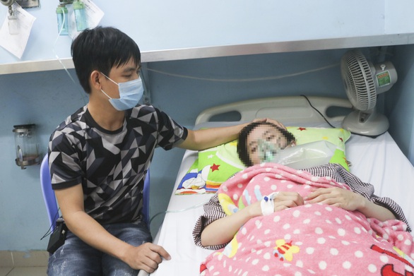 Nghĩ đến con sắp được chào đời, đổi cả tính mạng tôi cũng cam lòng - Ảnh 1. Nghĩ đến con sắp được chào đời, đổi cả tính mạng tôi cũng cam lòng - Ảnh 1.