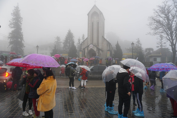 Không khí lạnh tăng cường, miền Bắc mưa rét, Thanh Hóa đến Khánh Hòa mưa rào - Ảnh 1.