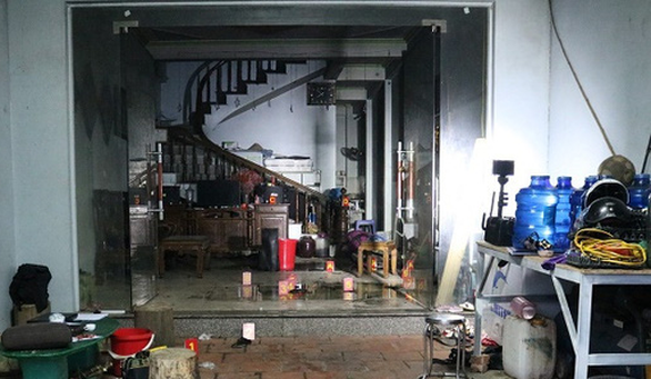 Nghi án người cha 27 tuổi tẩm xăng đốt nhà chết 3 mẹ con - Ảnh 2. Nghi án người cha 27 tuổi tẩm xăng đốt nhà chết 3 mẹ con - Ảnh 2.