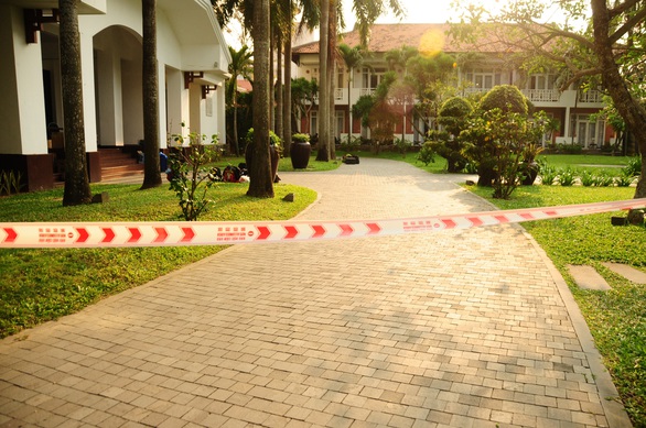 Vì sao Quảng Nam cách ly khách nước ngoài tại resort 4 sao? - Ảnh 3. Vì sao Quảng Nam cách ly khách nước ngoài tại resort 4 sao? - Ảnh 3.