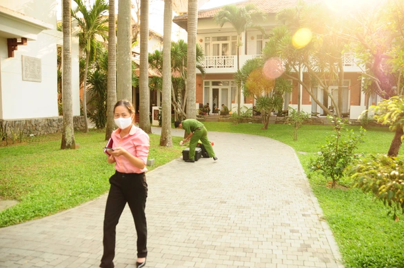 Yêu cầu phạt mức cao nhất với người tung tin giả về COVID-19 - Ảnh 2. Yêu cầu phạt mức cao nhất với người tung tin giả về COVID-19 - Ảnh 2.