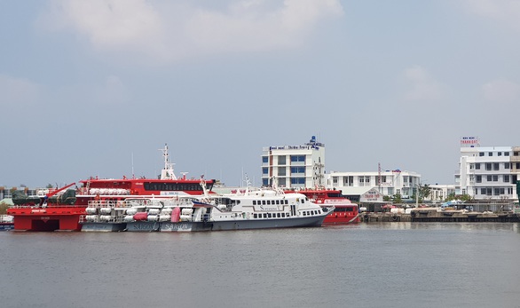 Kiên Giang thu hồi thông báo cấm khách 13 tỉnh thành ra đảo - Ảnh 1. Kiên Giang thu hồi thông báo cấm khách 13 tỉnh thành ra đảo - Ảnh 1.