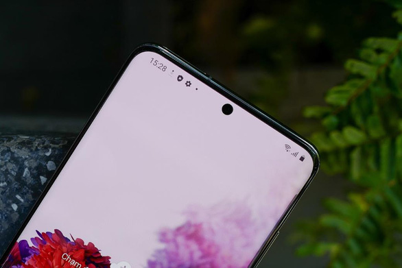 Galaxy S20 trọn vẹn thiết kế của thập kỷ - Ảnh 2. Galaxy S20 trọn vẹn thiết kế của thập kỷ - Ảnh 2.