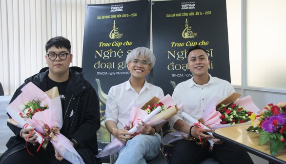 Hoàng Thùy Linh thắng lớn với 4 giải Cống hiến - Ảnh 5. Hoàng Thùy Linh thắng lớn với 4 giải Cống hiến - Ảnh 5.