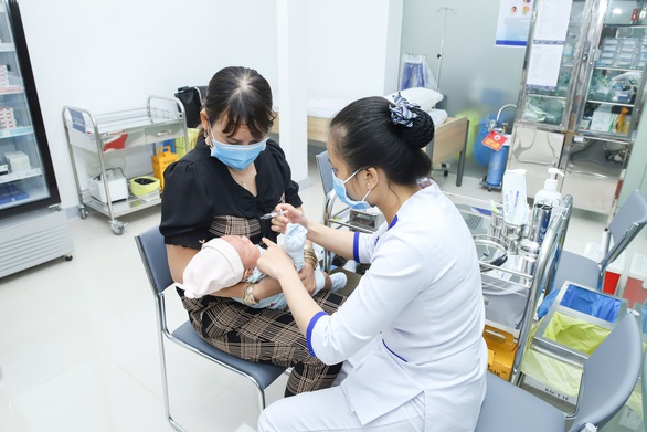 Đưa hệ thống tiêm chủng VNVC Long Xuyên vào hoạt động mùa dịch - Ảnh 3. Đưa hệ thống tiêm chủng VNVC Long Xuyên vào hoạt động mùa dịch - Ảnh 3.