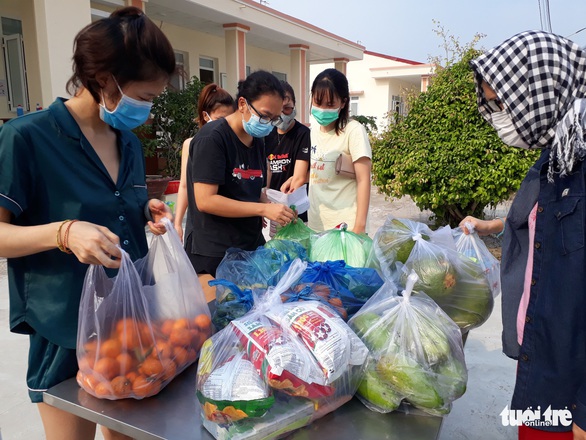 Dậy, dậy ăn sáng, vệ sinh nhà cửa rồi xét nghiệm COVID-19 - Ảnh 7. Dậy, dậy ăn sáng, vệ sinh nhà cửa rồi xét nghiệm COVID-19 - Ảnh 7.