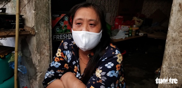 Xóm chạy thận đối diện ổ dịch: Chạy thận xong, đêm về nằm lo - Ảnh 4. Xóm chạy thận đối diện ổ dịch: Chạy thận xong, đêm về nằm lo - Ảnh 4.