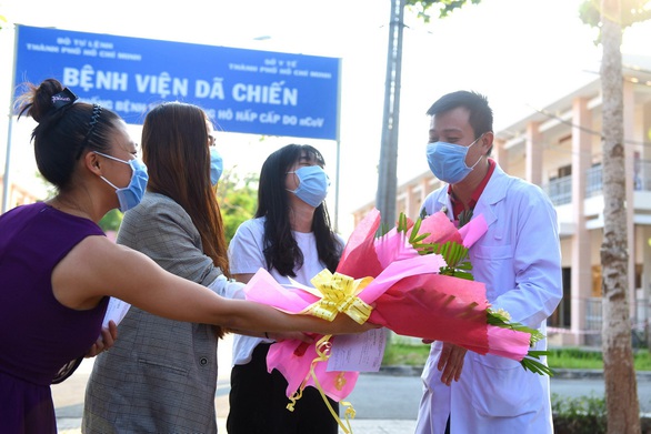 Thêm 4 ca xuất viện, Việt Nam có 95 bệnh nhân COVID-19 đã khỏi - Ảnh 1. Thêm 4 ca xuất viện, Việt Nam có 95 bệnh nhân COVID-19 đã khỏi - Ảnh 1.
